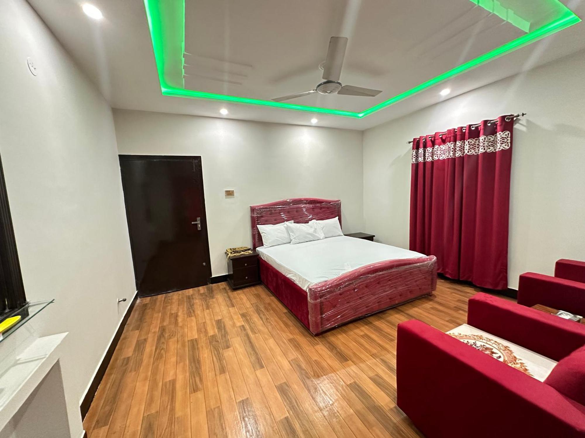 Decent Lodge Guest House Islamabad Bagian luar foto